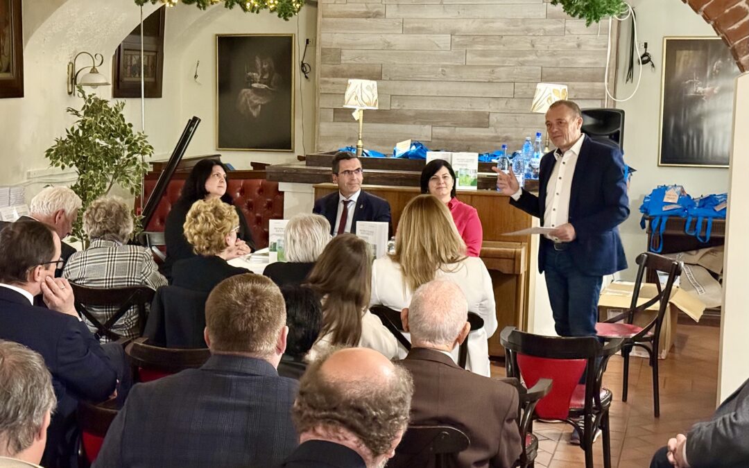 Könyvbemutató és műszaki tudományos diákkör Temesváron